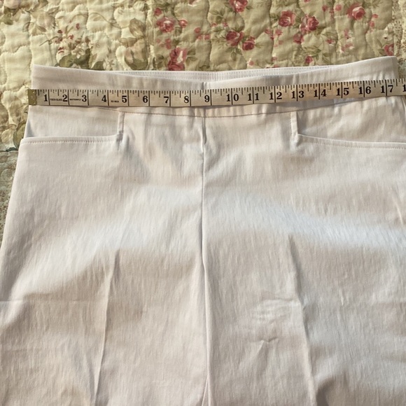 White Capris - Picture 5 of 5